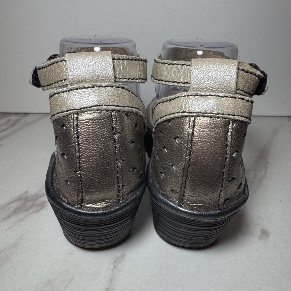 FLY LONDON Ydel Perforated Leather Peep Toe Wedge  Sandals BRONZE / SZ 40 (US 9) - Picture 11 of 14